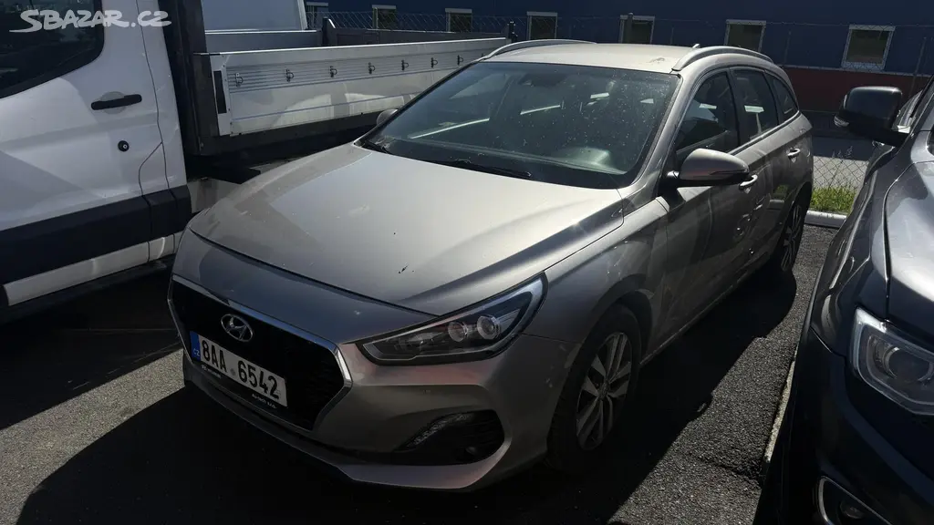Hyundai i30, 1.6 CRDI 85KW AUT. MOTOR K.O